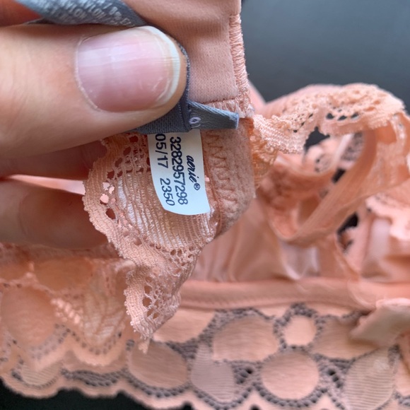 Aerie Light Pink Floral Lace Racerback Adjustable Strap Bralette size Medium EUC - Picture 6 of 6